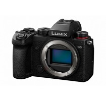 Panasonic Lumix DC-S5