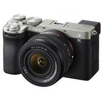 Sony Alpha 7C II mit Objektiv FE 28-60mm 4.0-5.6